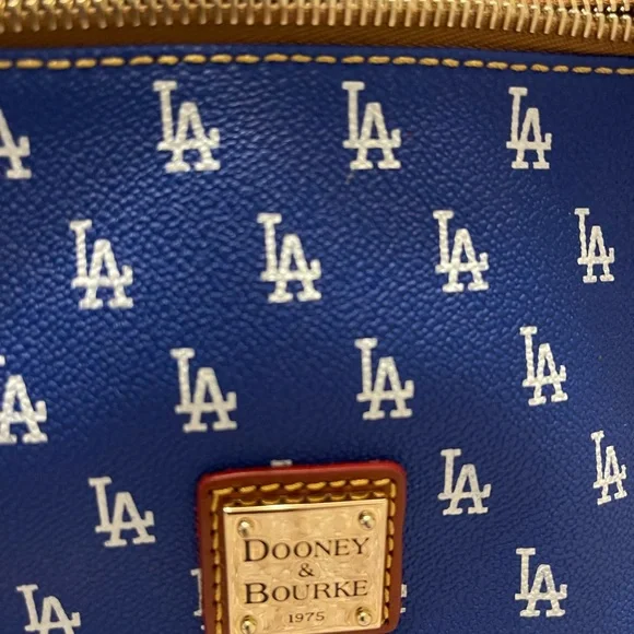 Dooney & Bourke Los Angeles Dodgers Bag - Picture 6 of 9